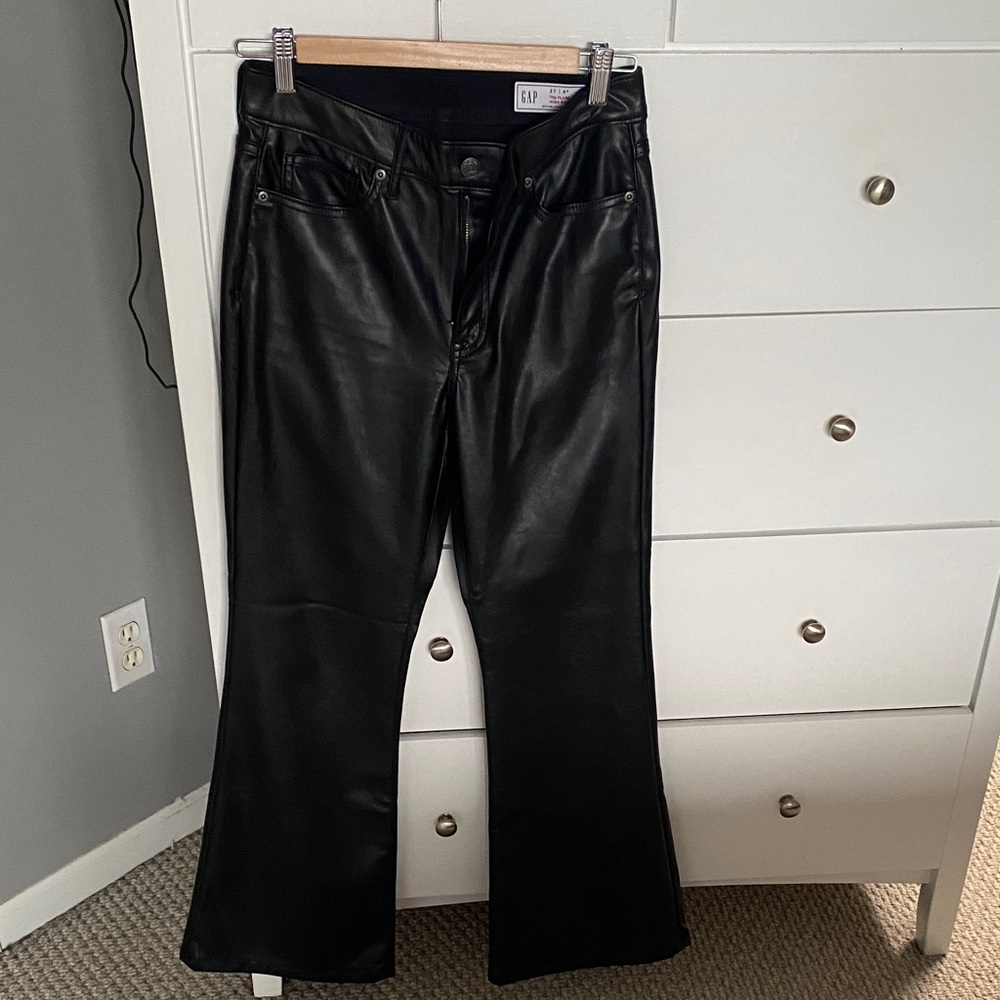 GAP Black leather ‘70’s flare 27P